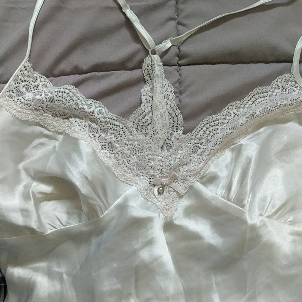 New! - White Bridal PJ Set Dress & Mrs. Robe